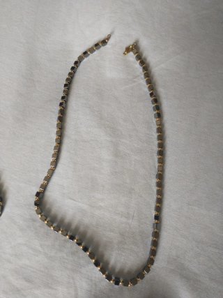 Set collane e bracciali