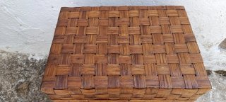 Antigua Maleta baúl almacenamiento mimbre y madera