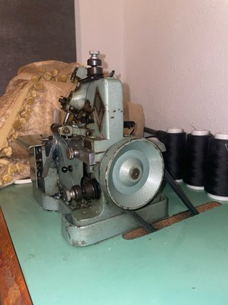 Máquina de coser industrial Overlock Gubtor