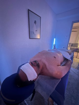 Masaje descontracturante para aliviar tensiones y