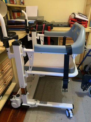 Silla ruedas para baño y ducha