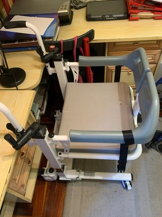 Silla ruedas para baño y ducha