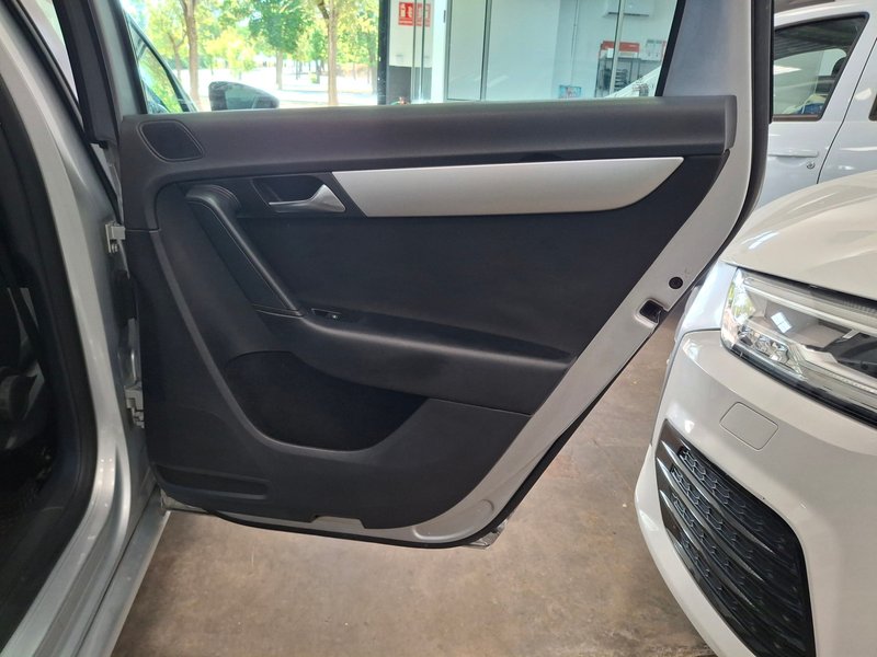 Volkswagen Passat 2013, foto 10