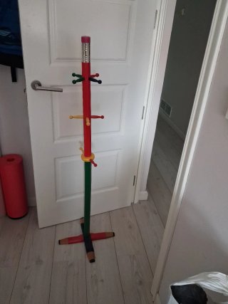 Perchero infantil lápiz