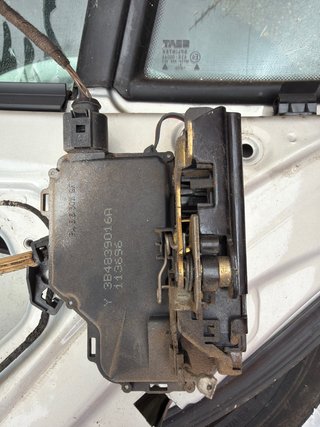 Cerradura Seat Toledo MK2 Trasera Derecha