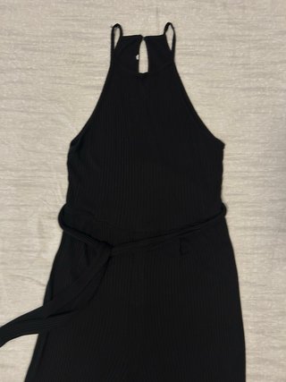 Mono negro halter con cinturón