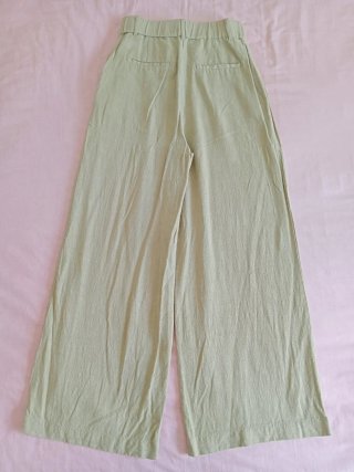 Pantalón ancho Stradivarius verde T.32