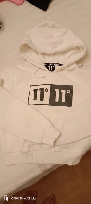 Sudadera Eleven Degrees Blanca