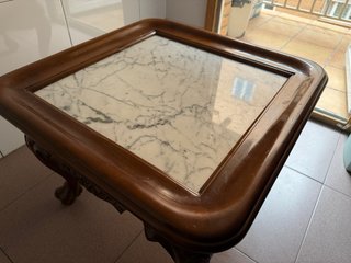 Mesa baja antigua madera y mármol