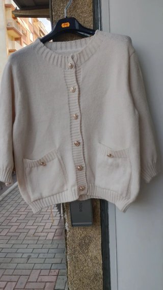 Chaqueta beige manga 3/4