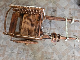 Carro artesanal de madera