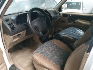 Nissan Terrano II 2000