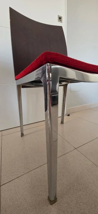 Sillas comedor madera y metal tapizadas de rojo
