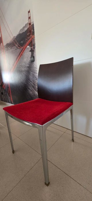 Sillas comedor madera y metal tapizadas de rojo