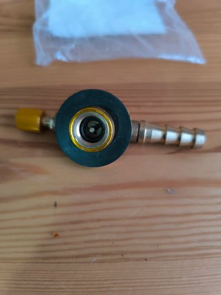 Válvula Reguladora y Adaptador de Gas para Camping