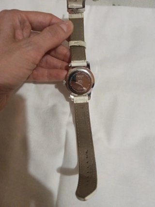 Reloj Tissot Mujer Blanco y Plateado