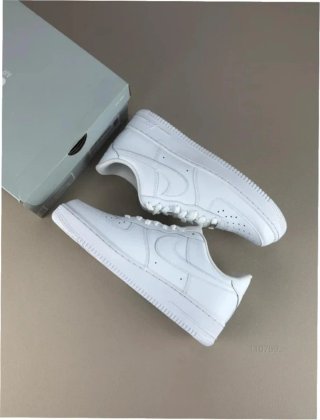 Nike Air Force 1 Talla 37.5 Blancas