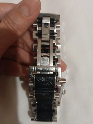 Reloj Shakira Negro y Plateado