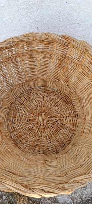 Cesta Mimbre Artesanal antigua con Asas