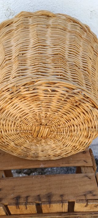 Cesta Mimbre Artesanal antigua con Asas
