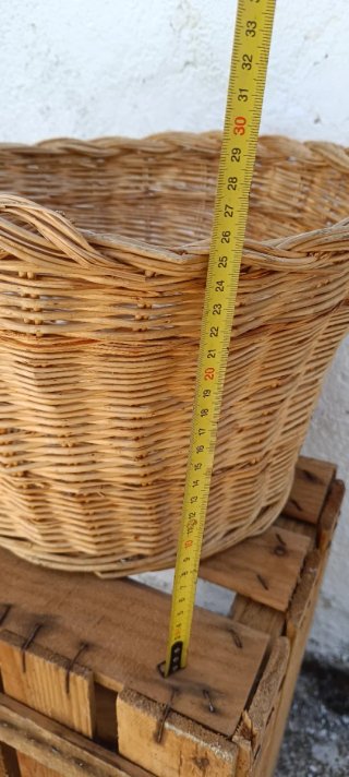 Cesta Mimbre Artesanal antigua con Asas