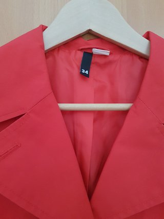 Trench H&M Rojo Talla 34