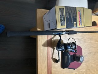 Caña de Pesca Spinning Quarrow Detour ML2 +carrete