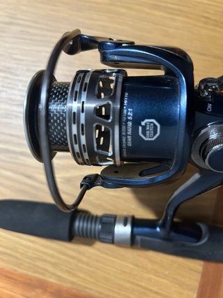 Caña de Pesca Spinning Quarrow Detour ML2 +carrete