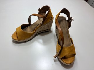 Sandalias cuña esparto y ante LAPIERCE