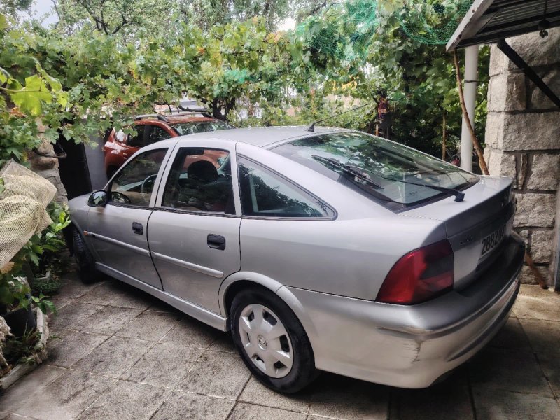 Opel Vectra 2004 - foto 1