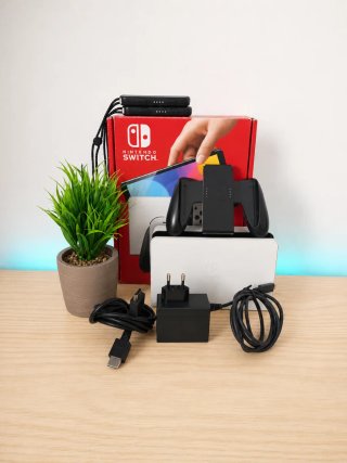 COMPLETA!! Nintendo Switch OLED Blanca.