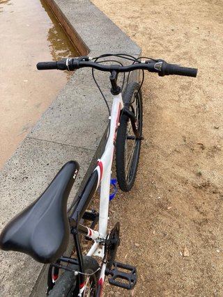 Bicicleta MTB Junior de la marca KX de shimano 26"