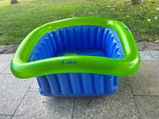 Bañera hinchable para bebé Jane con inflador