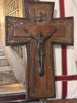 Crucifijo madera labrada pared Cristo de 45cm