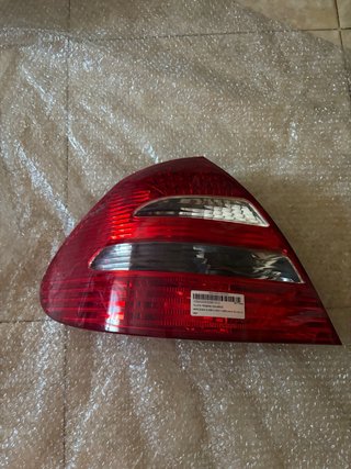 Piloto trasero izquierdo Mercedes W211
