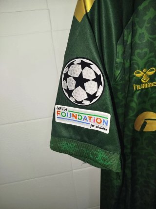 Camiseta de fútbol nueva con etiqueta talla XL