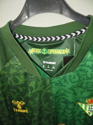 Camiseta de fútbol nueva con etiqueta talla XL