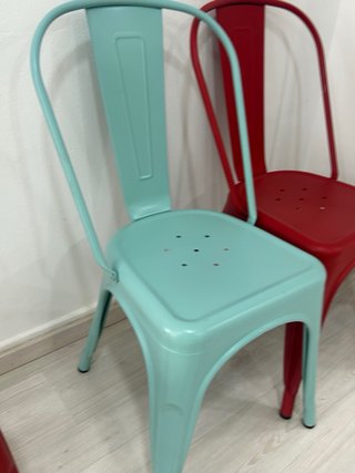 Juego de 2 Sillas Metálicas Estilo Industrial.