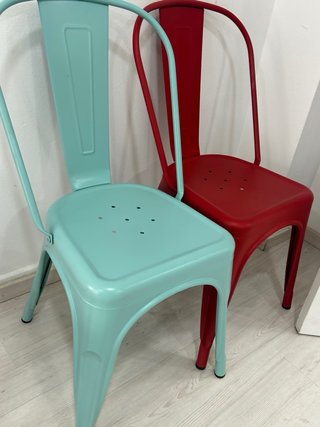 Juego de 2 Sillas Metálicas Estilo Industrial.
