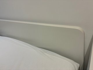 Se vende cama ASKVOLL 140x200 con somier y colchón