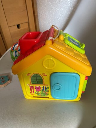 Juguete casa y pelota para bebé