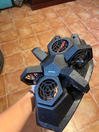 Dron y barco airblock