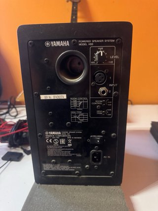 Coppia Monitor Studio Yamaha HS5 + Pad Isolanti