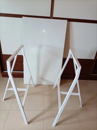 Mesa Ikea Linnmon y caballetes Lerberg blanco