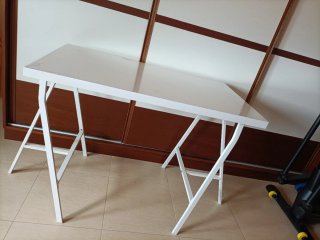 Mesa Ikea Linnmon y caballetes Lerberg blanco
