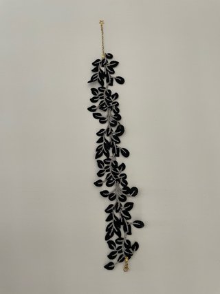 Gargantilla / Choker de encaje bordado en negro
