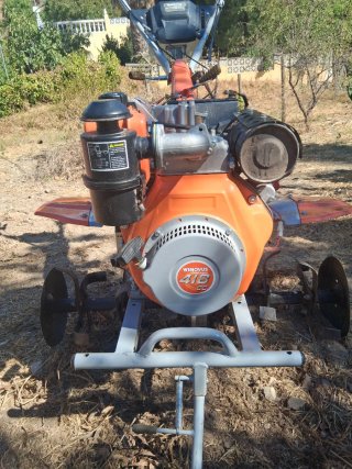 Motoazada, arranque eléctrico y manual, diésel 9cv