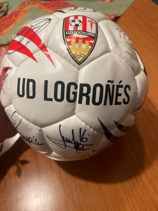 Balón UD Logroñés Firmado por la Plantilla