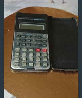 Calculadora científica con tapa Casio
