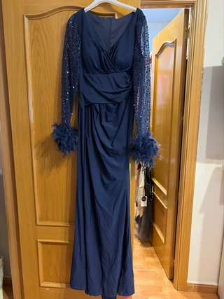 Vestido largo elegante plumas Talla M